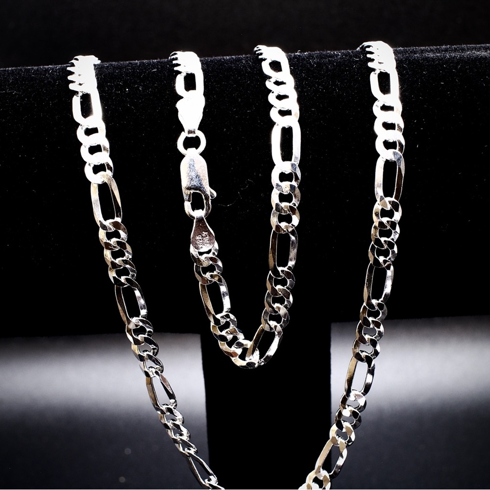 Solid Sterling Silver Figaro. 22 inch, 4.7MM